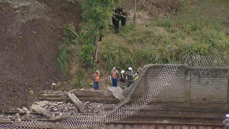 Muro desaba e provoca fechamento de onze estações do Metrô do Rio de Janeiro