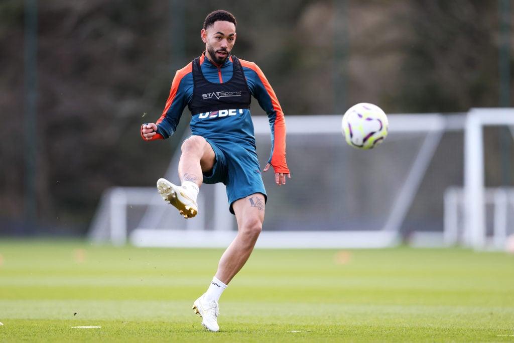 Matheus Cunha em ação pelo Wolverhampton