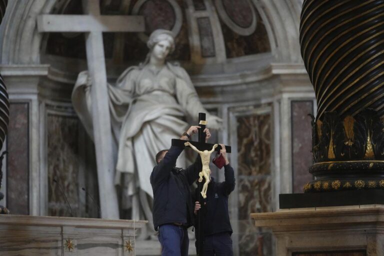 A Páscoa do Papa Francisco: Uma Celebração Diferente em 2025