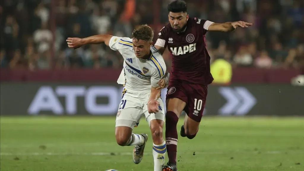 Marcelino Moreno, jogador de Lanús em ação