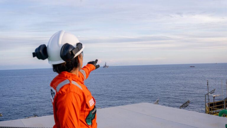 Prio (PRIO3) Registra Queda de 4% na Produção de Petróleo em Março de 2025