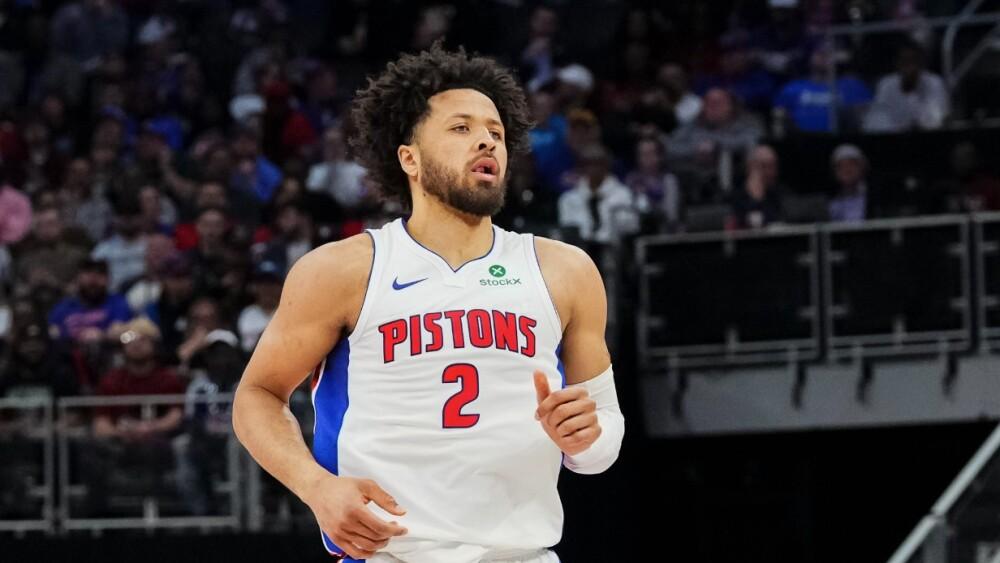 Cade Cunningham em ação pelo Detroit Pistons na temporada 2024/2025 da NBA
