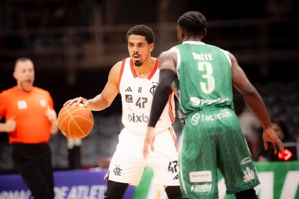 Flamengo levou a melhor diante do Bauru Basket no primeiro turno do NBB