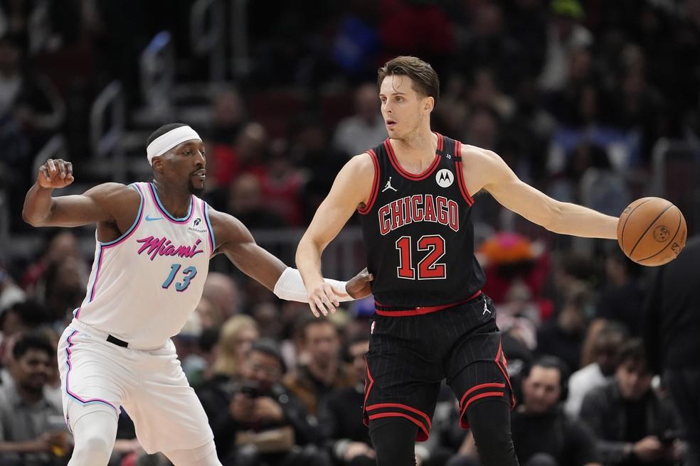 Miami Heat e Chicago Bulls duelam no play-in da NBA