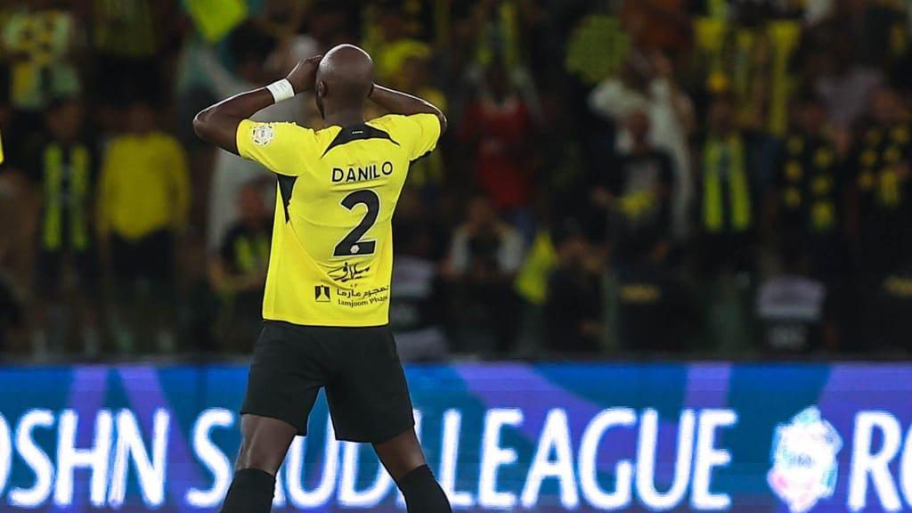 Danilo Pereira marca pelo Al Ittihad