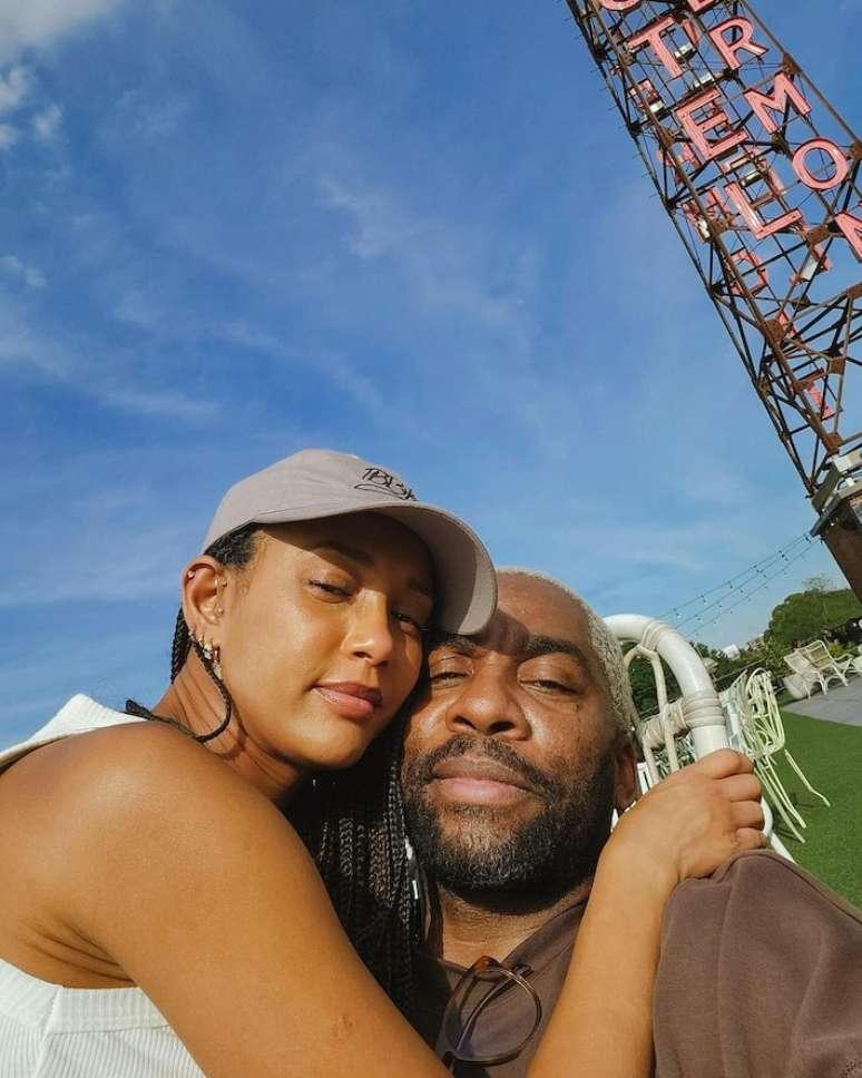 Os atores se conheceram na TV Globo.