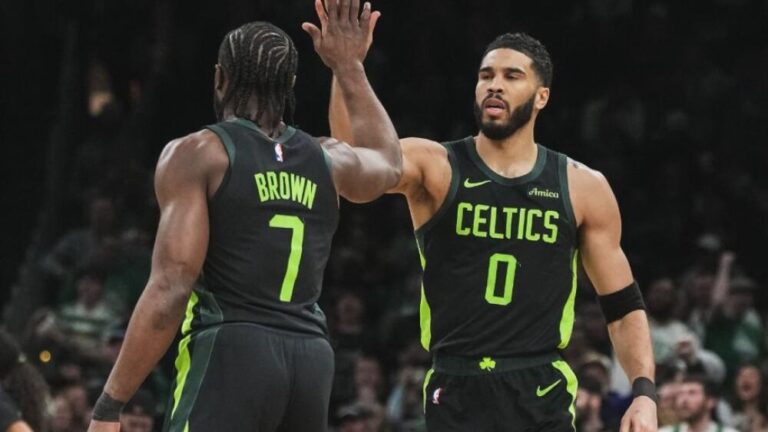 Playoffs da NBA: Boston Celtics e Orlando Magic se enfrentam no TD Garden