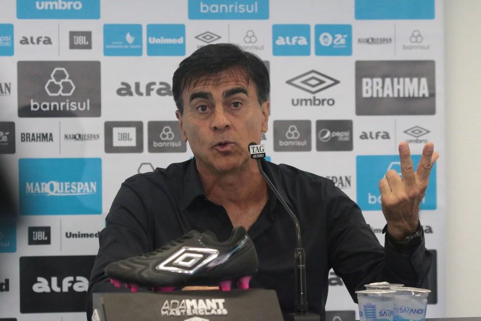 Gustavo Quinteros em entrevista coletiva após derrota para o Flamengo