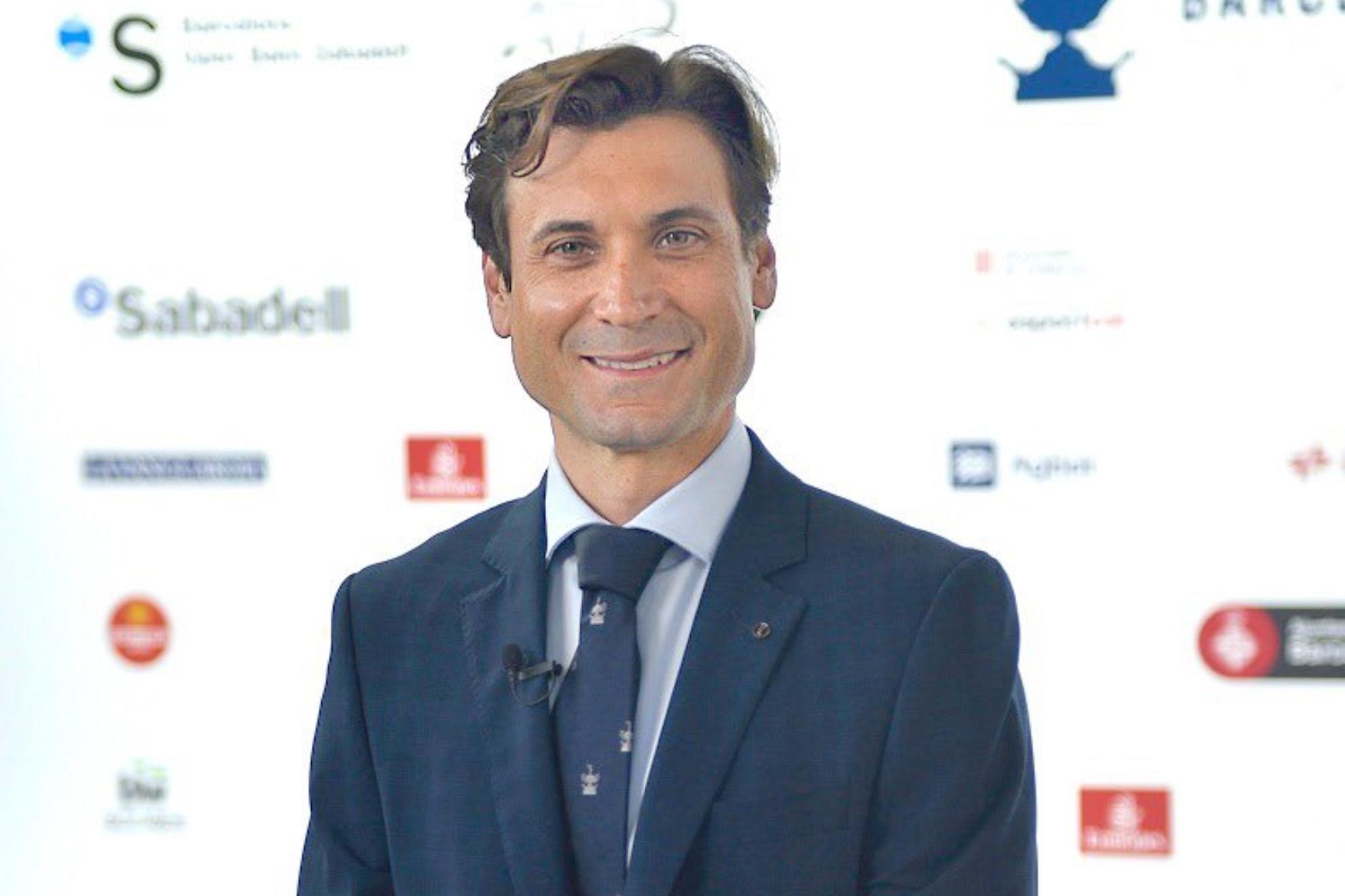 Ferrer posa na apresentação do Godó 2025.