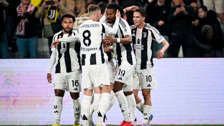 Juventus vence Lecce e se aproxima do quarto lugar na Série A