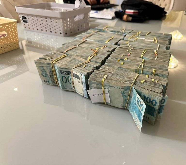 Dinheiro apreendido pela PF na operação