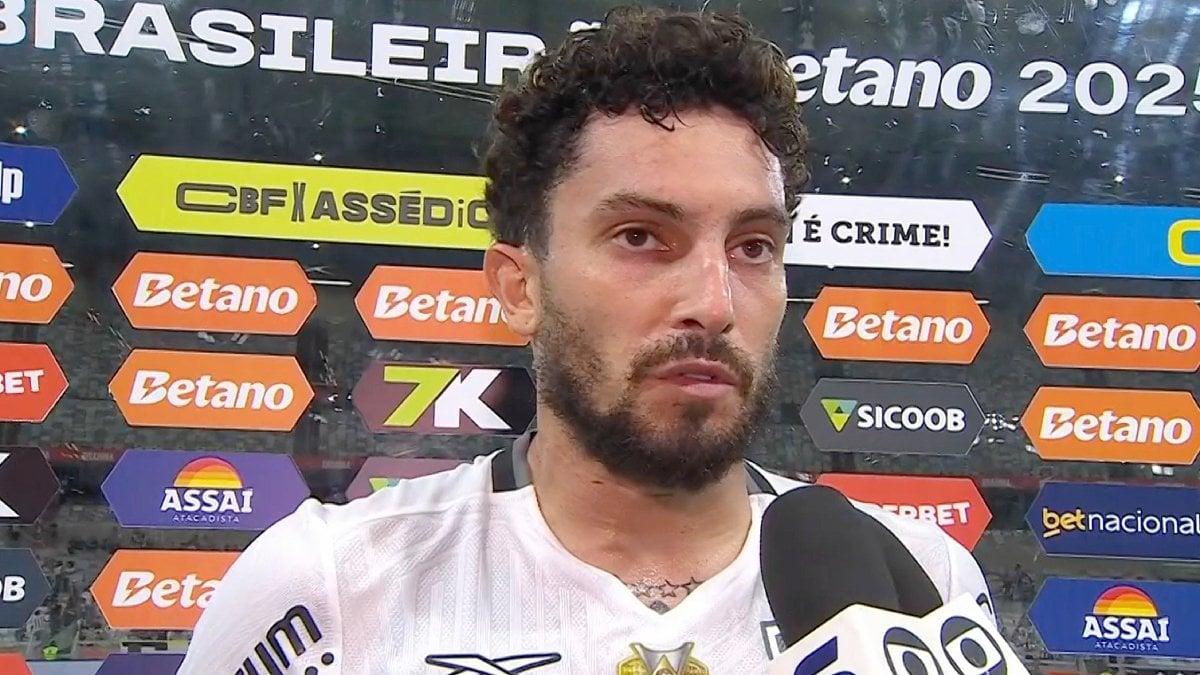 Alex Telles em Atlético-MG x Botafogo | Campeonato Brasileiro 2025.