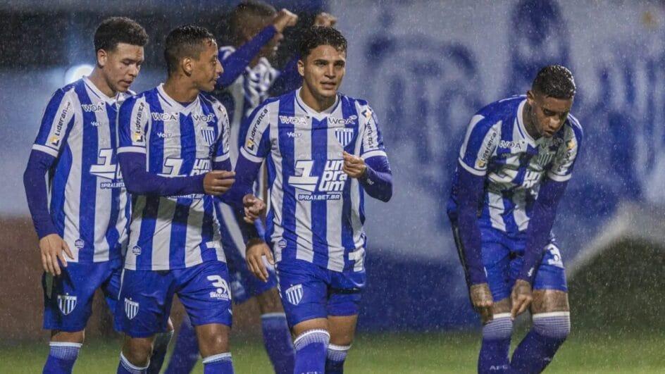 Avaí enfrenta o Coritiba pela Série B 2025