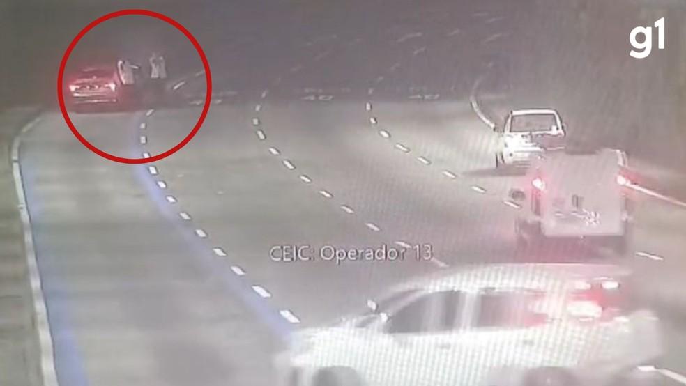 Atiradores abrem fogo contra ocupantes de carro no Túnel da Conceição, em Porto Alegre