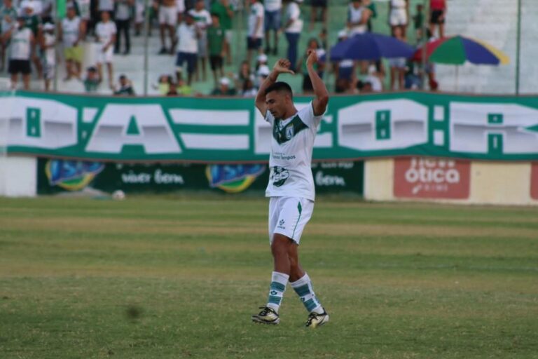 Sousa e Santa Cruz se enfrentam em busca de pontos na Série D