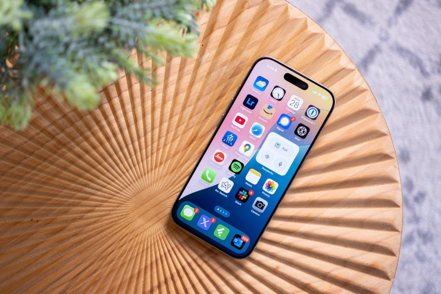 iPhone 16 Pro rodando iOS 18