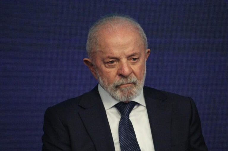 Lula é diagnosticado com labirintite após mal-estar e recebe alta