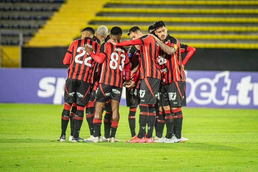 Vitória em jogo contra o Universidad de Quito