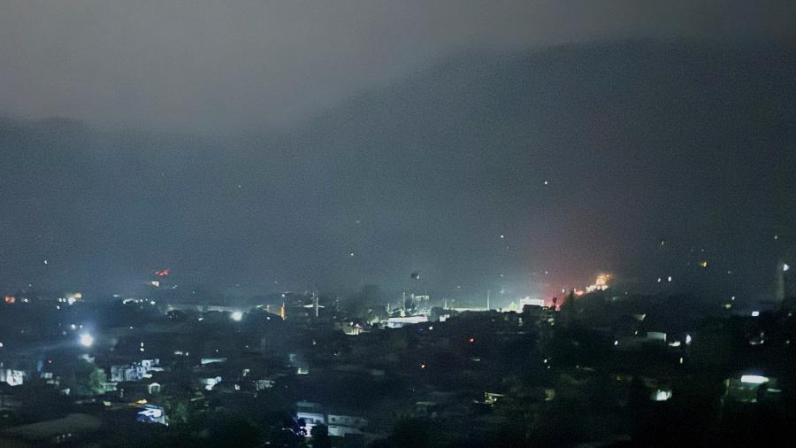 Vista da cidade de Muzaffarabad, na Caxemira administrada pelo Paquistão.