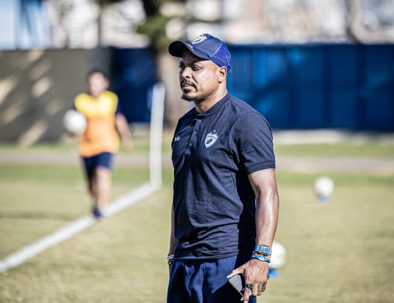 Sub-17 do Londrina EC busca manter liderança em jogo crucial