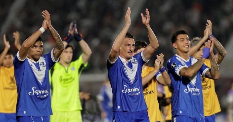 Huracán vence e se aproxima da classificação na Copa Sudamericana