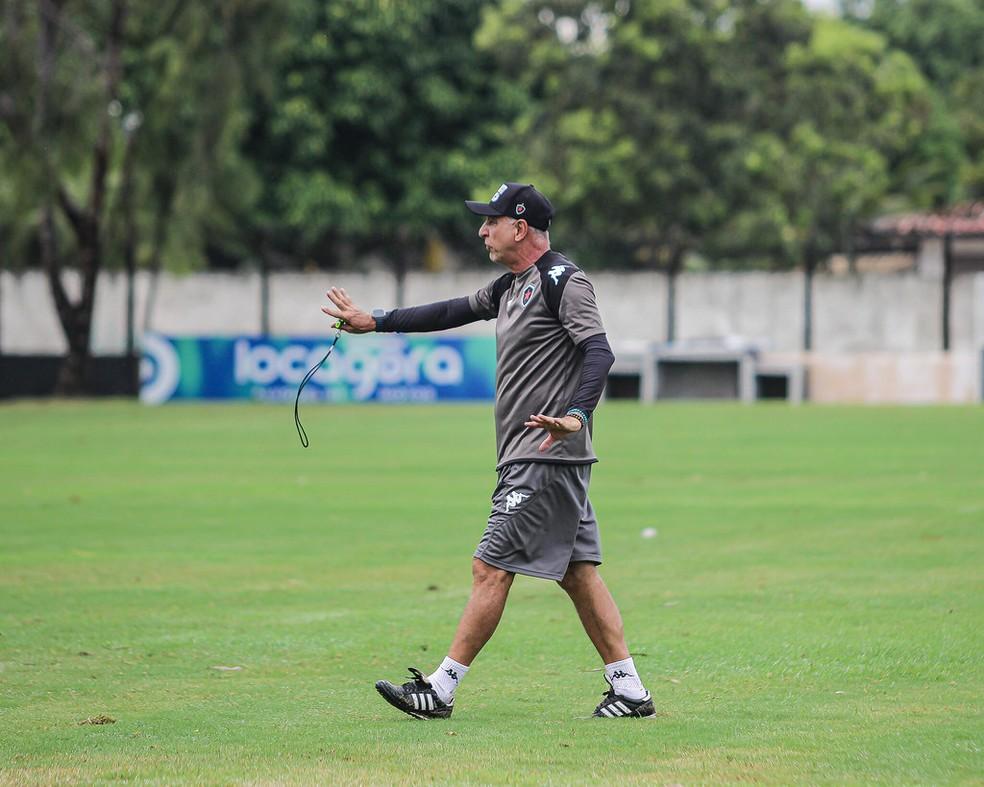 Márcio Fernandes, técnico do Botafogo-PB