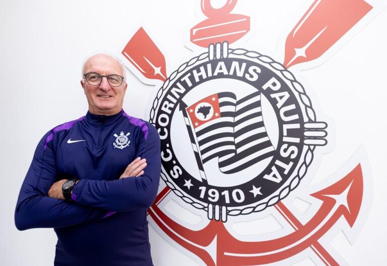 Dorival Júnior faz estreia no Corinthians contra o Internacional em Itaquera