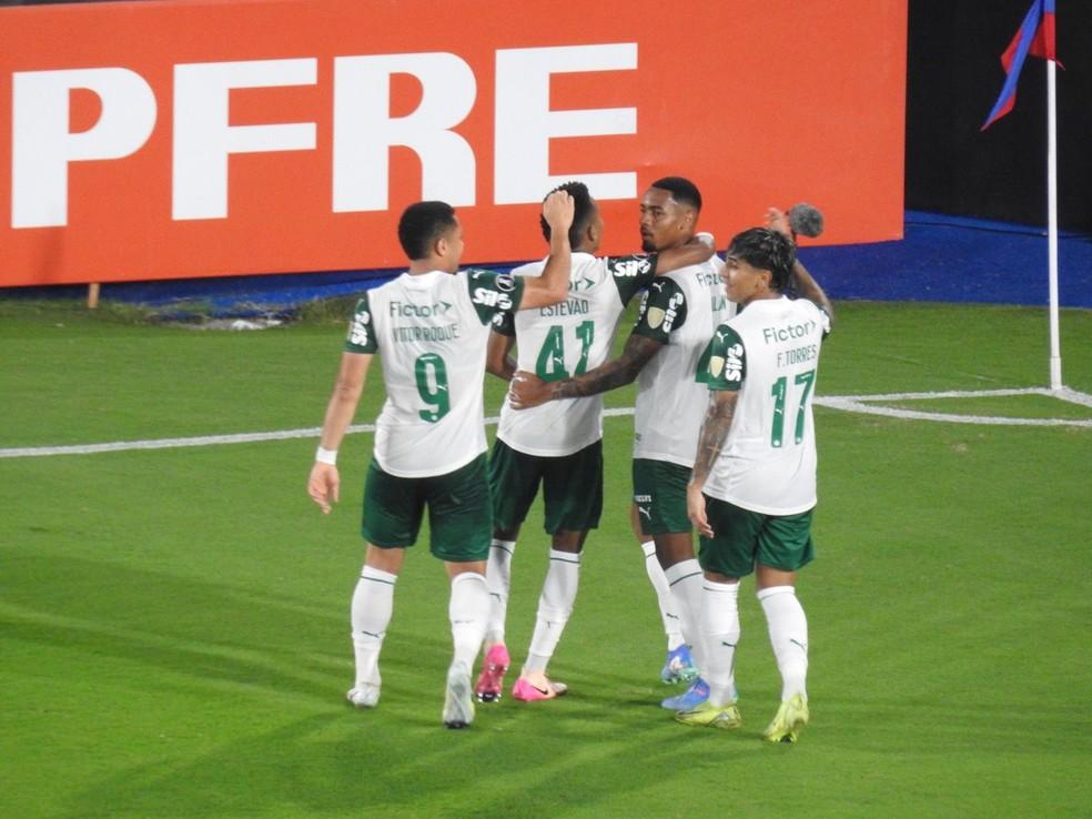 Gol de Estêvão em Cerro Porteño x Palmeiras