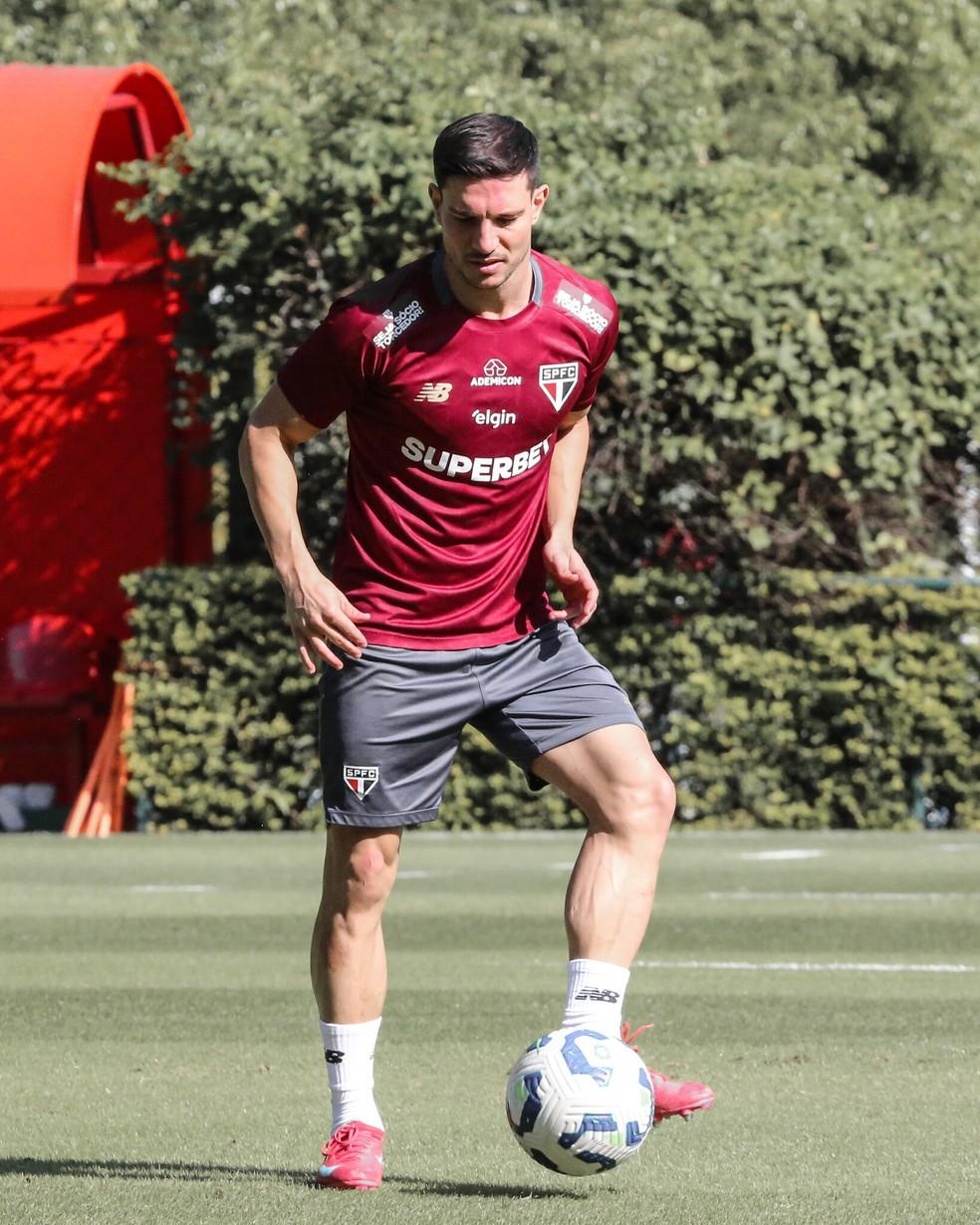 Cédric no treino desta sexta-feira