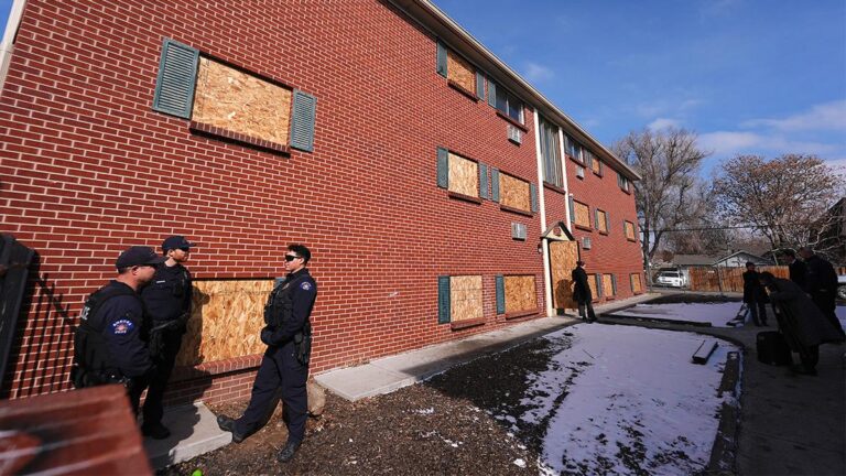 Governo dos EUA Processa Colorado e Denver por Políticas de Refúgio Imigratório