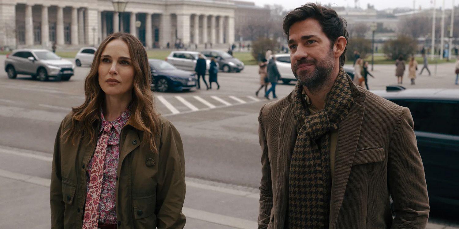 John Krasinski, Domhnall Gleeson e Natalie Portman em Fountain of Youth no Apple TV+