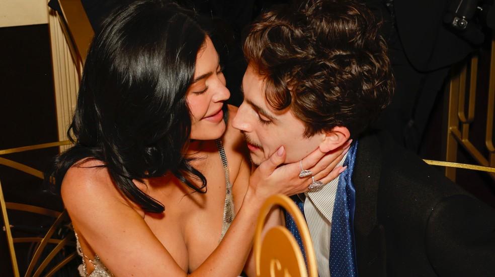 Kylie Jenner e Timothée Chalamet no Globo de Ouro de 2025