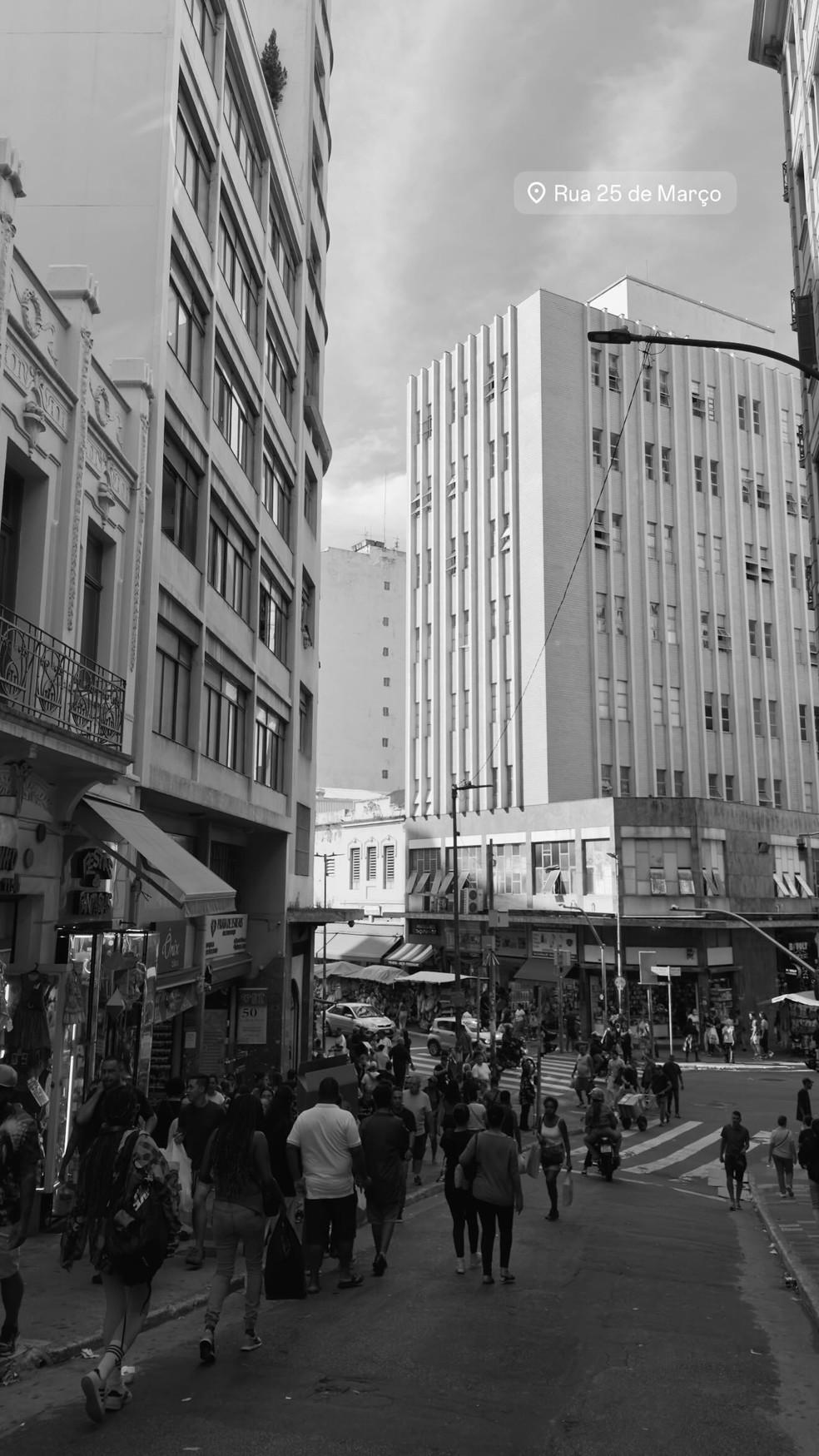 Amanda Kimberlly mostra dia de compras no centro de São Paulo