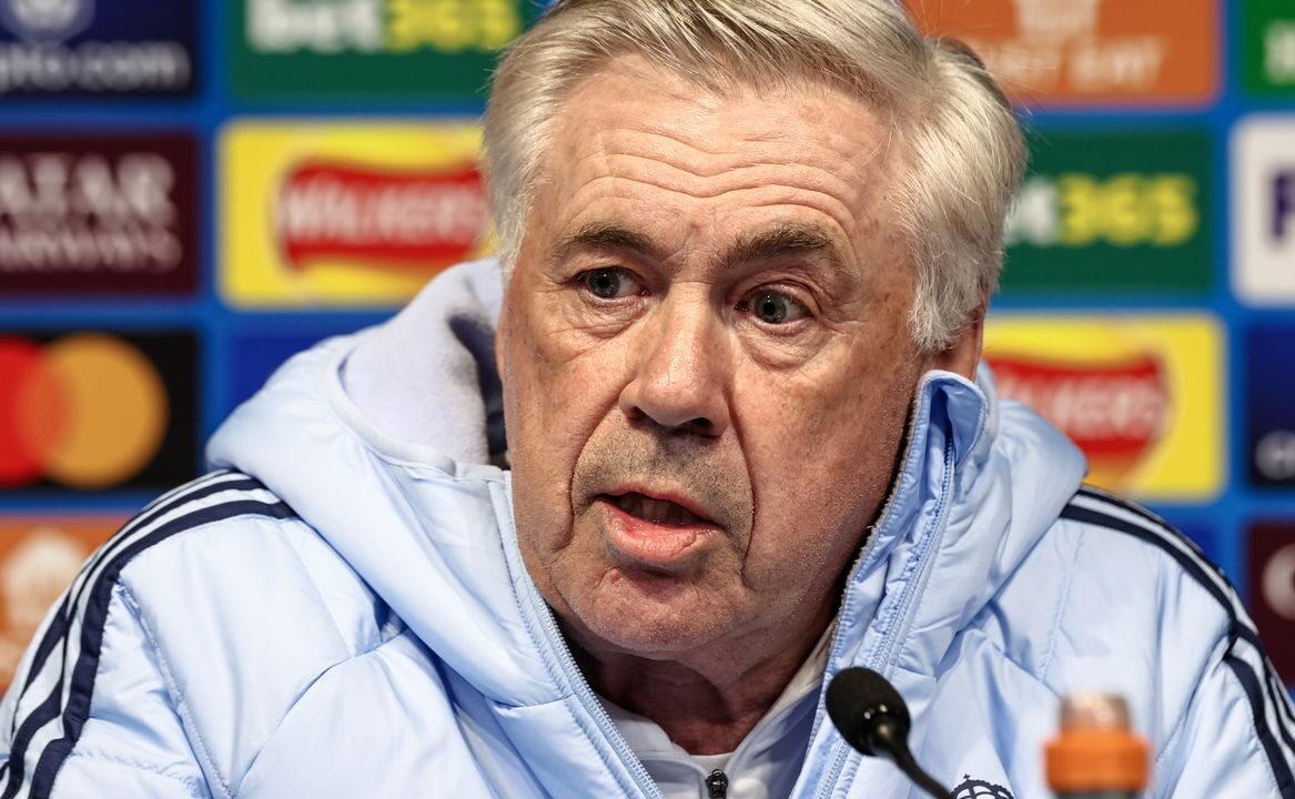 Carlo Ancelotti chegou ao Brasil e reacende a esperança da torcida.