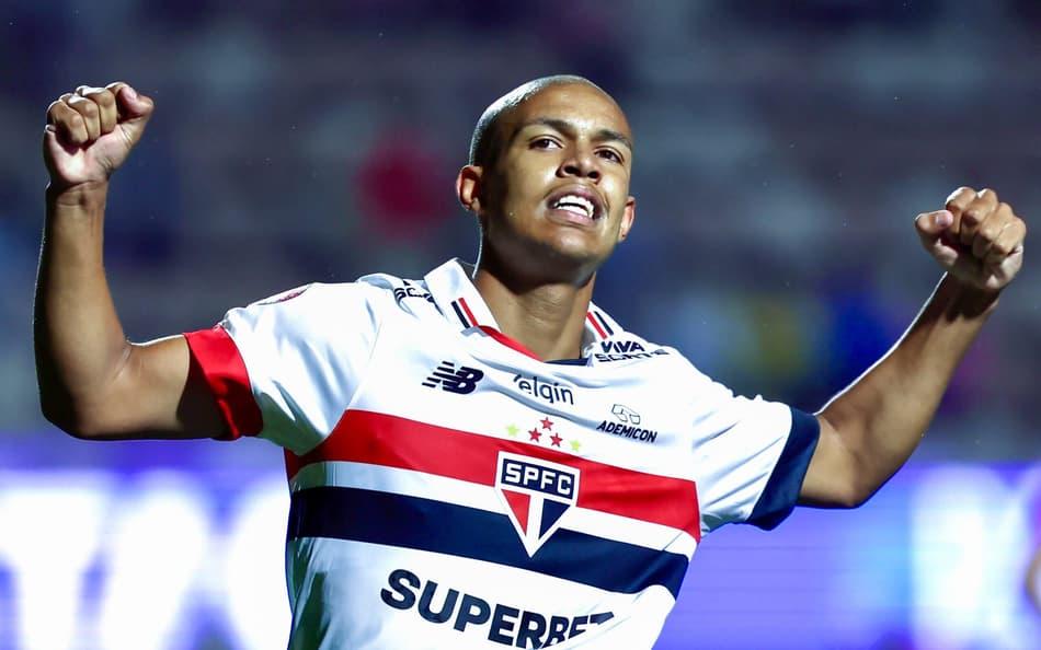 Ryan Francisco - São Paulo