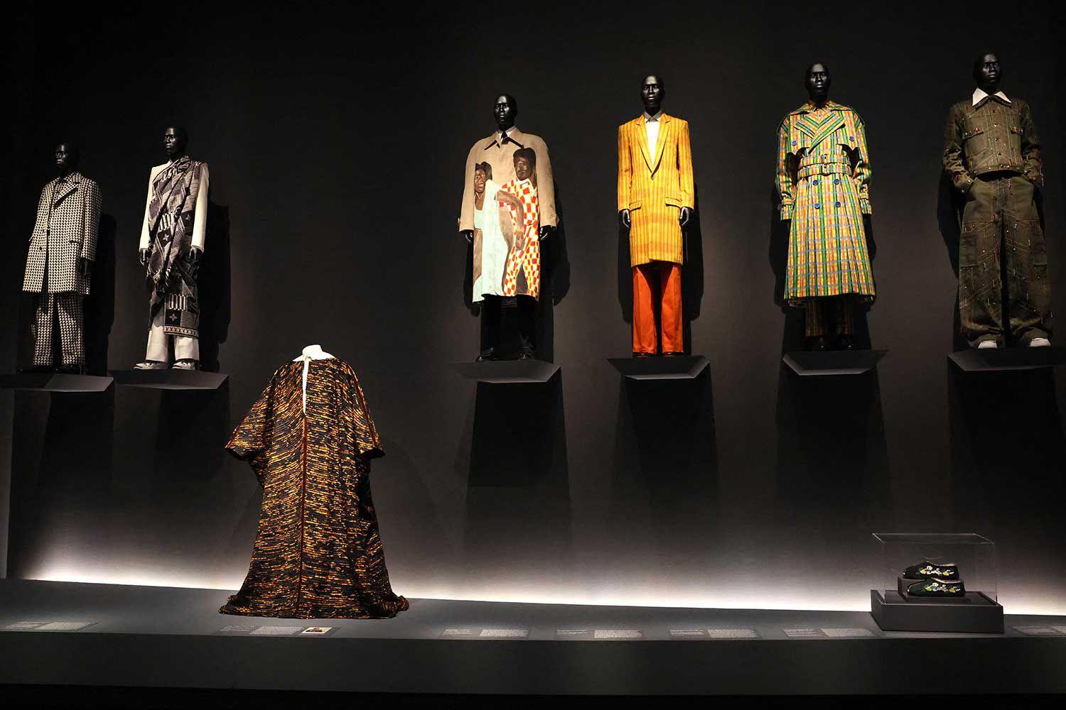 Designs da exposição 'Superfine: Tailoring Black Style' no Metropolitan Museum of Art