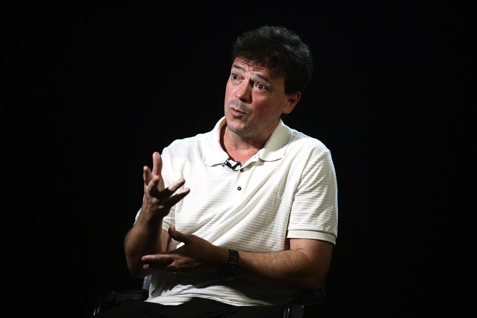 Fernando Diniz em entrevista ao Abre Aspas