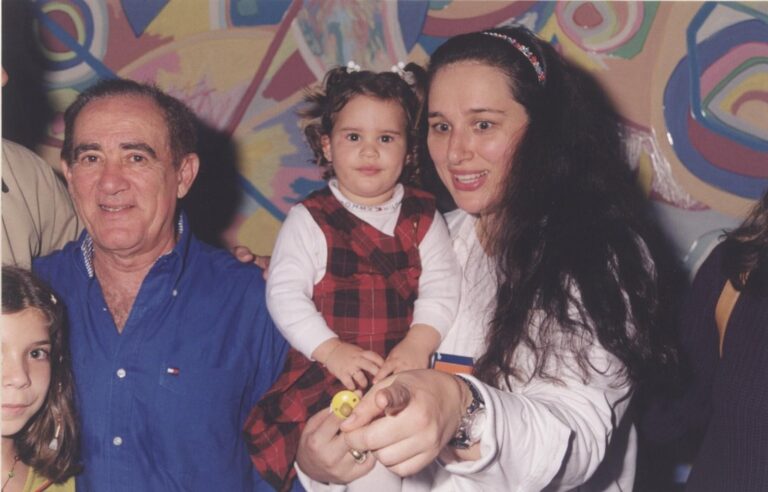 Carlos Alberto de Nóbrega Celebra 7 Anos de Casamento em Gramado