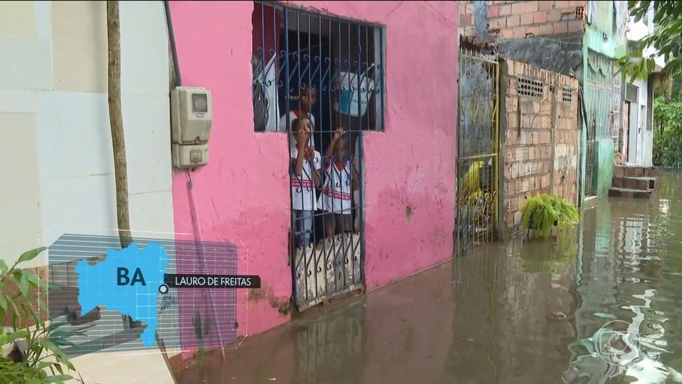 Chuva forte deixa 19 cidades baianas em situação de emergência