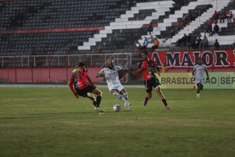 Pouso Alegre conquista vitória importante e sobe no Campeonato Brasileiro Série D