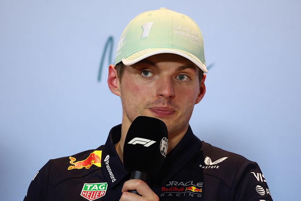 Max Verstappen em coletiva da F1 após a pole do GP de Miami de 2025