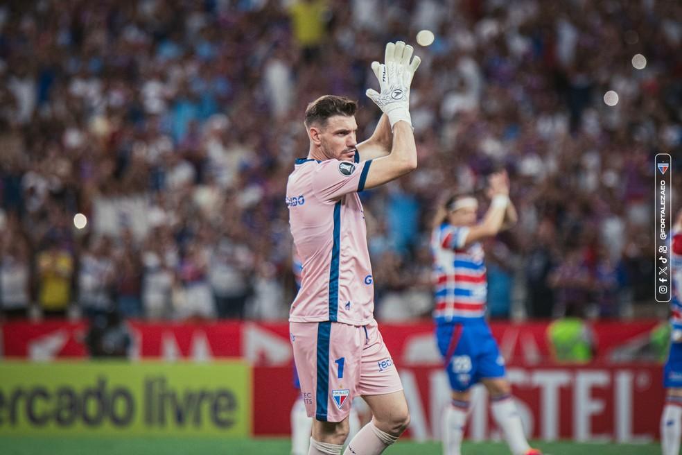 João Ricardo em Fortaleza x Racing, Libertadores 2025