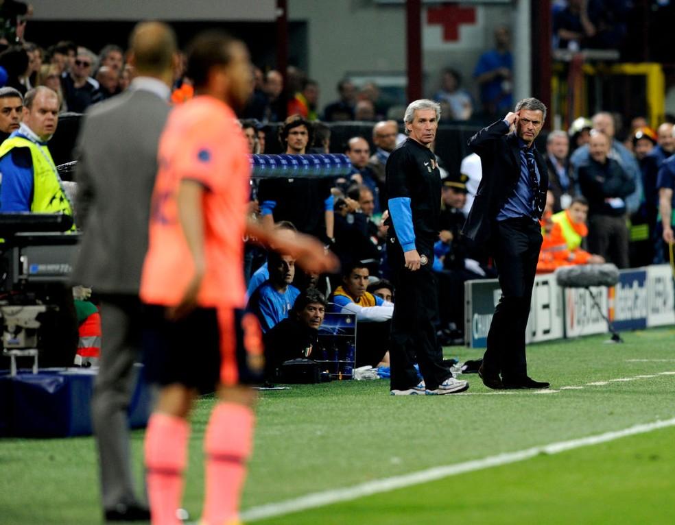 José Mourinho em ação na partida