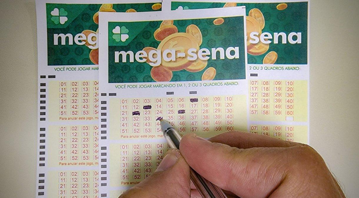 Aposta simples, com seis números marcados, custa R$ 5.