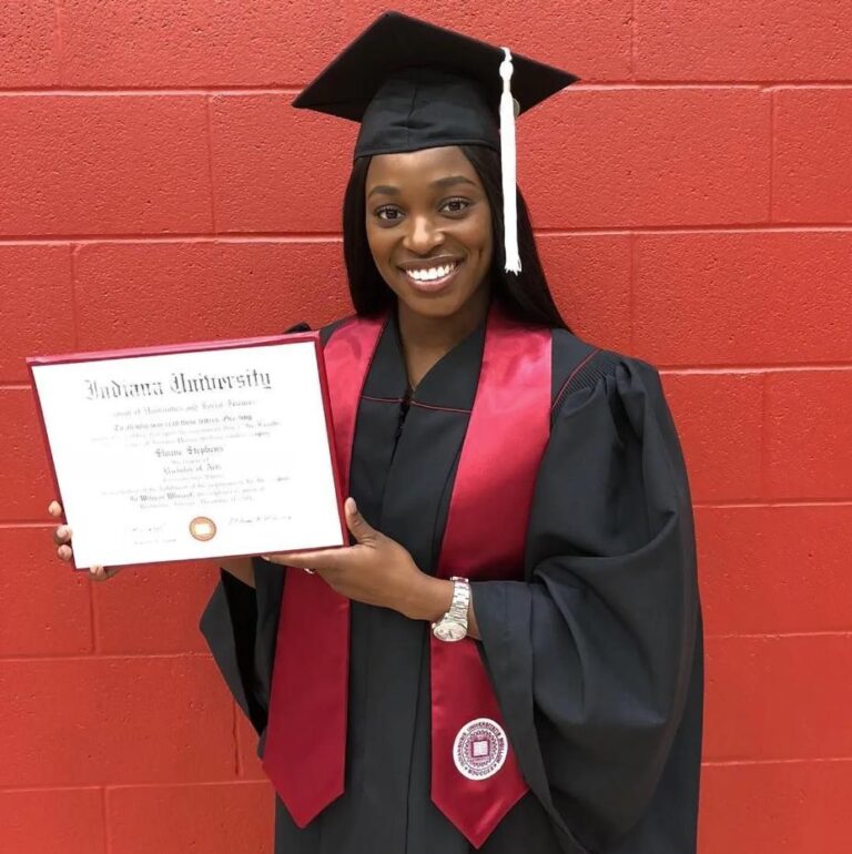 Educação e Esporte: Como Jogadoras da WTA Estão Conquistando Diplomas Universitários