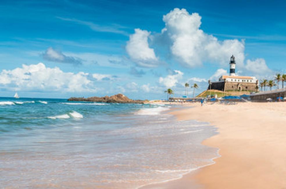 Praia do Farol da Barra, em Salvador