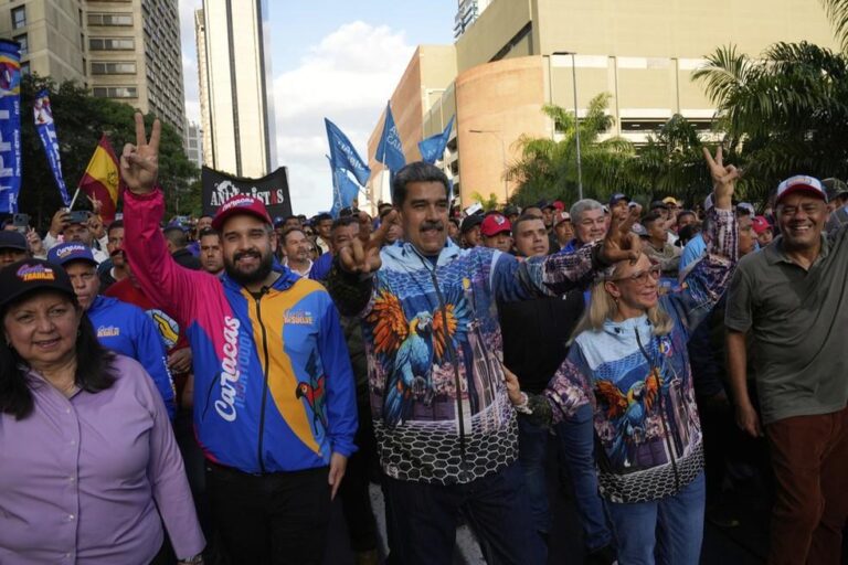 Venezuela: Alta Abstenção Nas Eleições Legais Reflete Crise Política