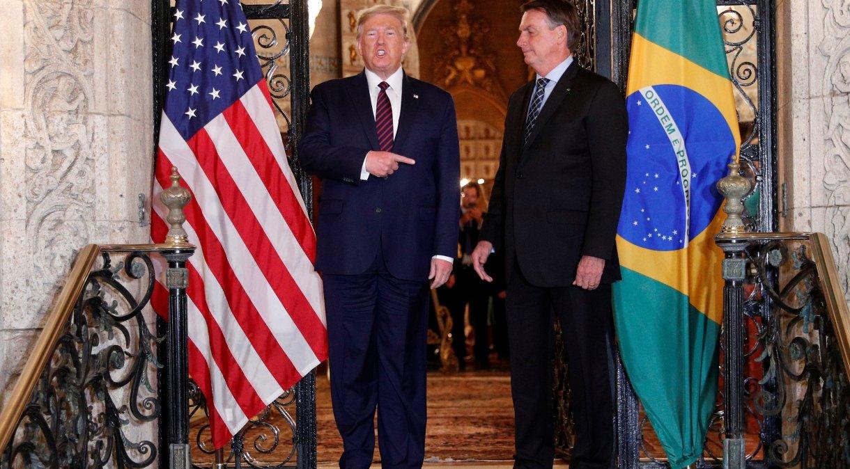 O presidente dos EUA, Donald Trump, e o ex-presidente do Brasil, Jair Bolsonaro.