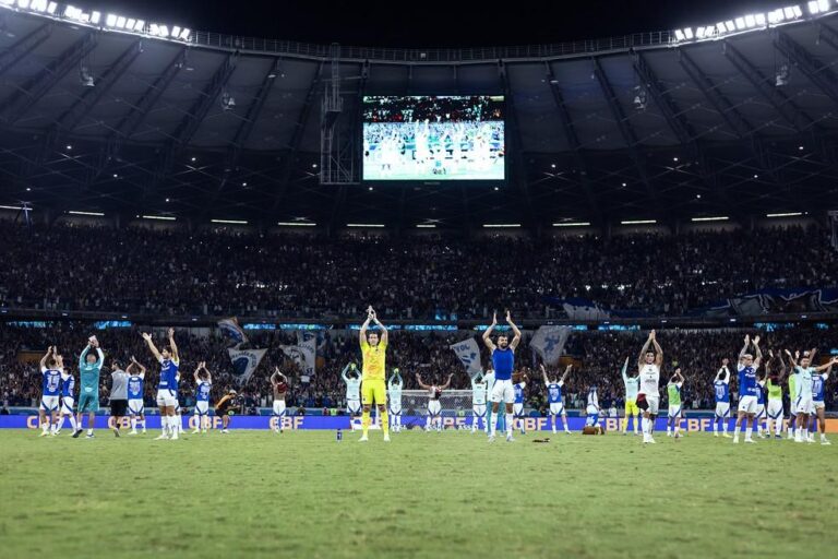 Vitoria do Cruzeiro sobre o Flamengo: Análise e Destaques