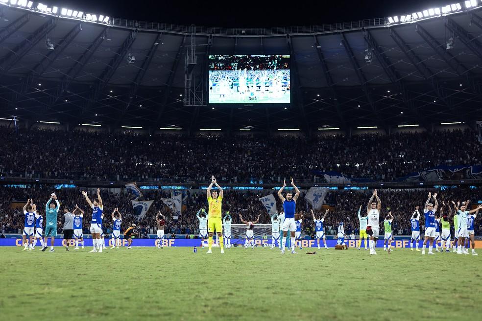 Cruzeiro comemora vitória sobre o Flamengo